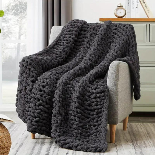 Wolly Wonder Throw Blanket™