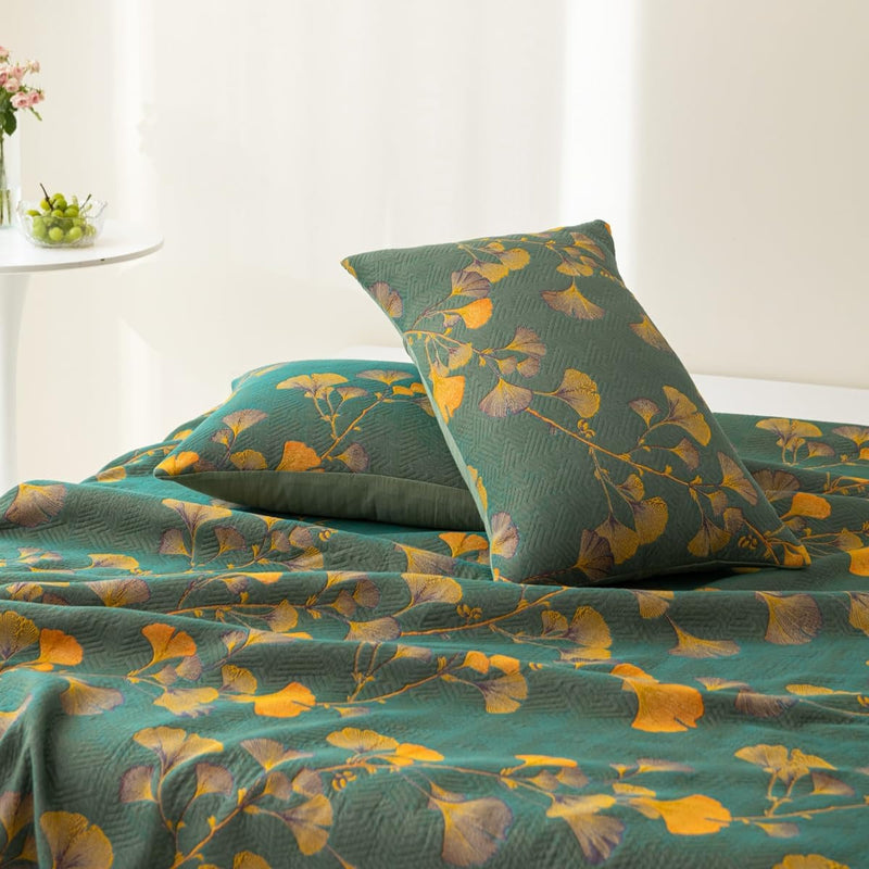 Jacquard Floral Ginkgo Leaves Reversible Blanket