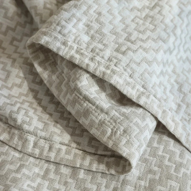 Cozy Maze Pure Cotton Blanket