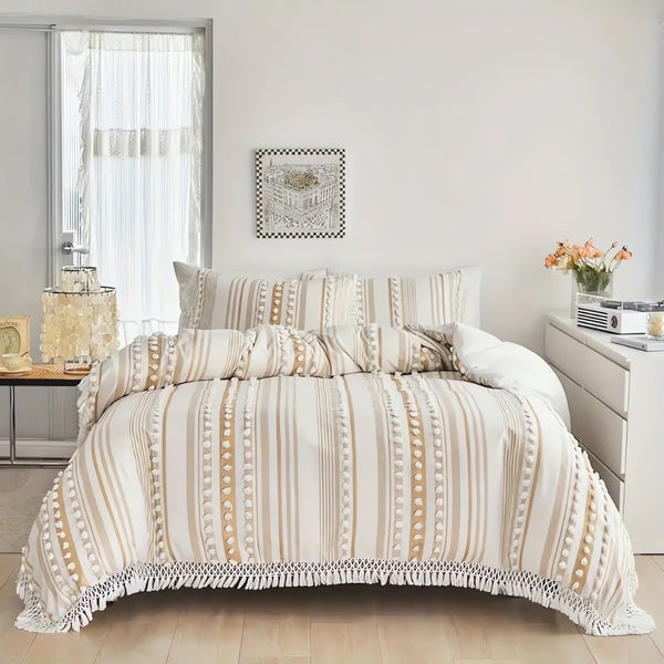 Soft Stripe and Tassel Duvet Set | 3pcs