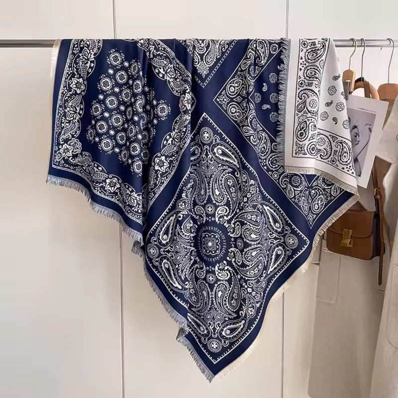 Elegant Bloom Weave Shawl Scarf