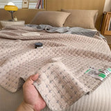 Matelassé Seersucker Reversible Cotton Blanket