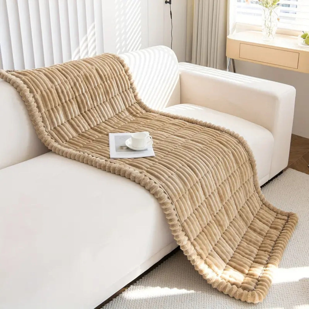 Plush Pleated Cover for Dogs (B1G1)