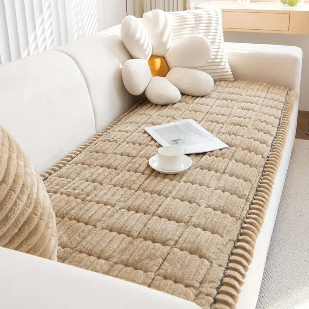Plush Pleated Cover for Dogs (B1G1)