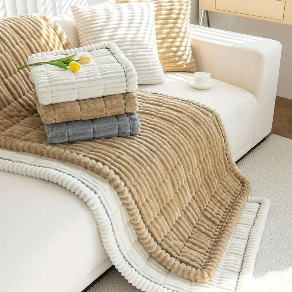 Plush Pleated Cover for Dogs (B1G1)