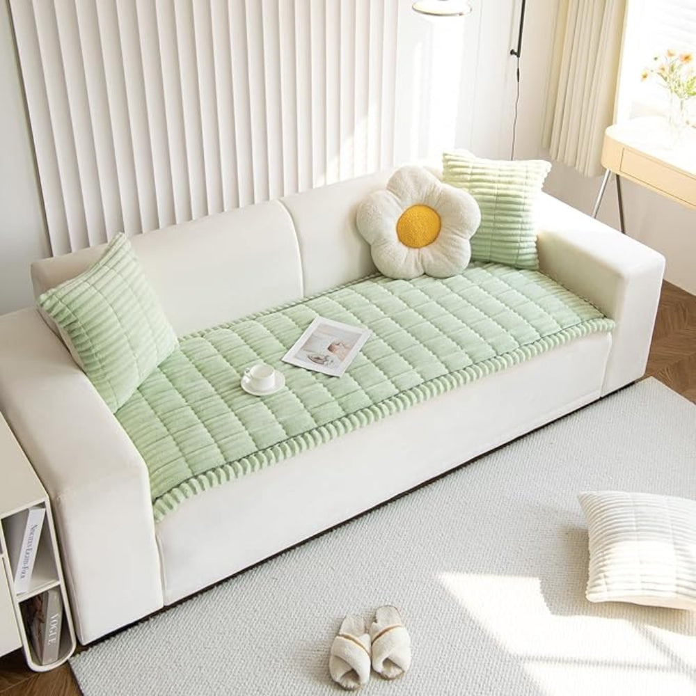 Plush Pleated Cover for Dogs (B1G1)